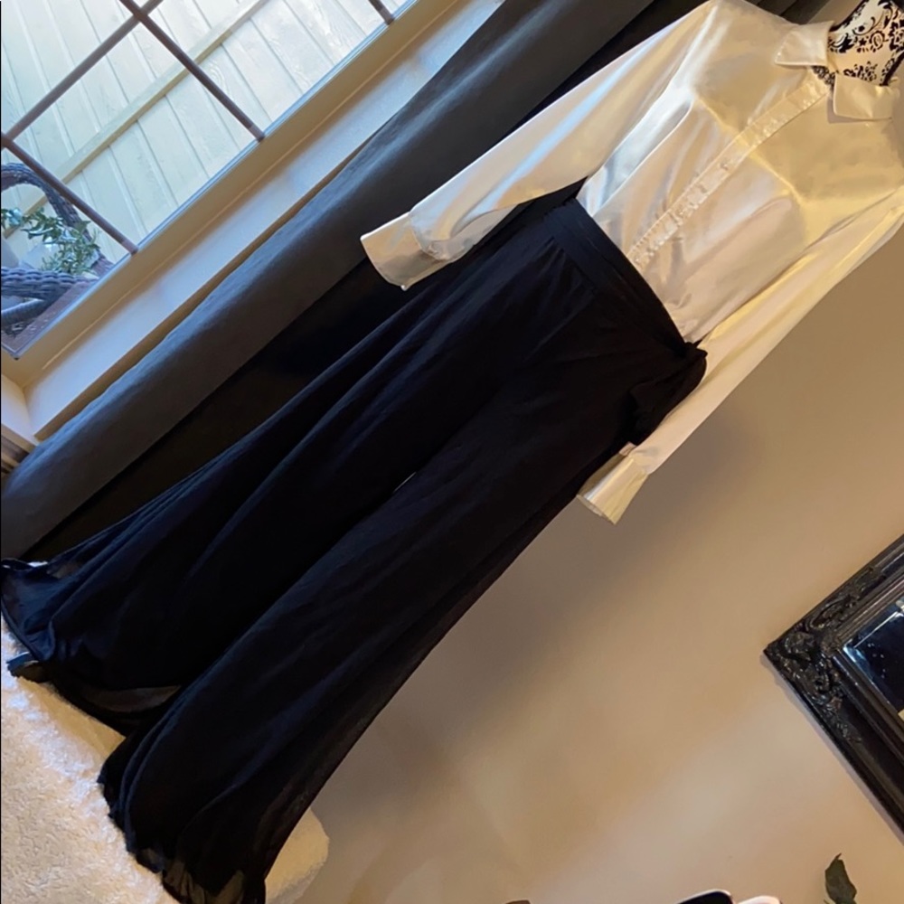 ONYXNite - Wide leg flowy pants.